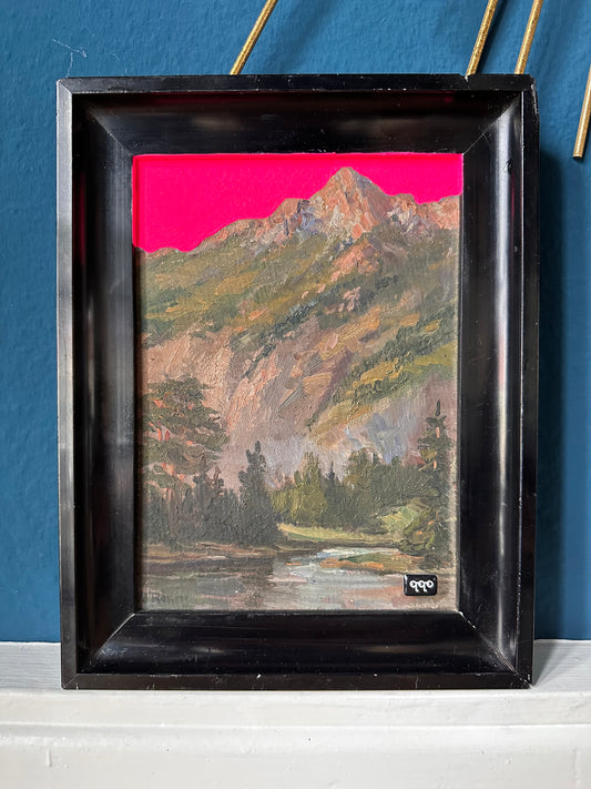 #41 small mountains fluo pink 25 x 19,5cm S